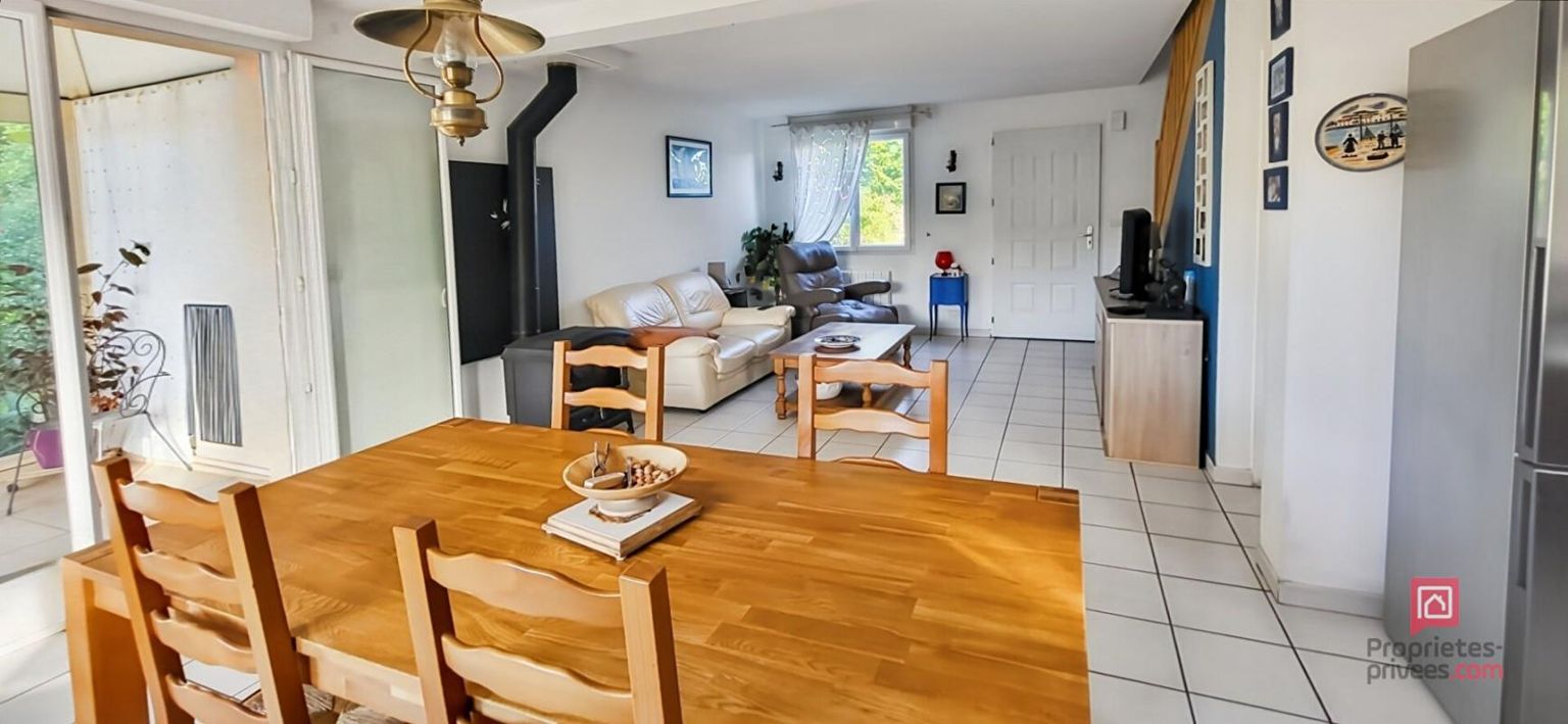 ROZ-SUR-COUESNON Maison familiale de 2009 avec jardin de 2 100 m² 4