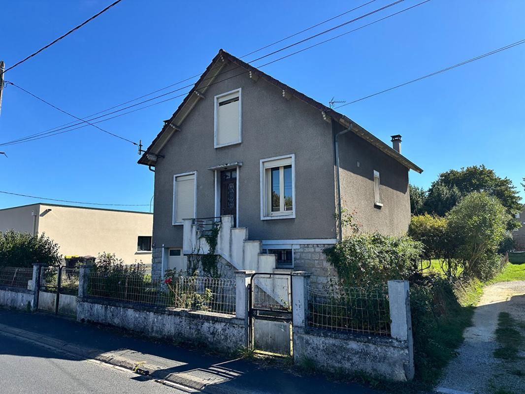BRIVE-LA-GAILLARDE Maison 90 m² avec jardin 600 m² -  À rénover - Brive-la-Gaillarde 1