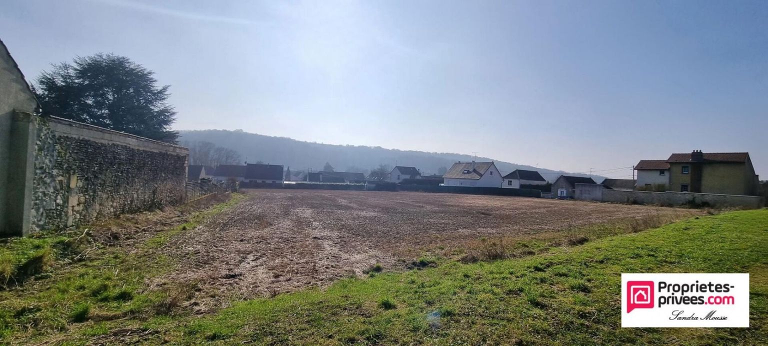 NOINTEL Terrain Constructible de 530 m² 1