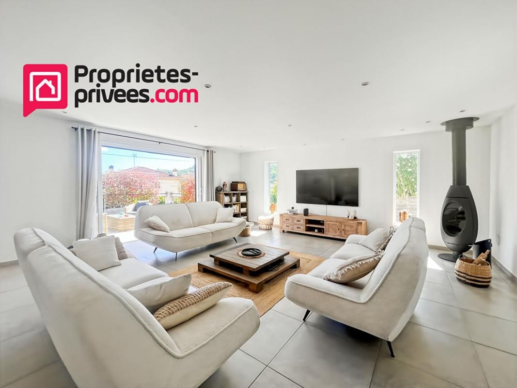 TOURRETTE-LEVENS Charmante villa de plain-pied, 4 chambres, piscine . Tourrette-Levens 3