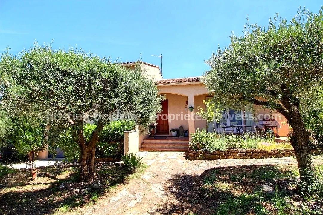 FOISSAC Villa Uzes 7 pièce(s) 130 m2, 4 chambres avec piscine et dépendance de 40m2 type P2 3