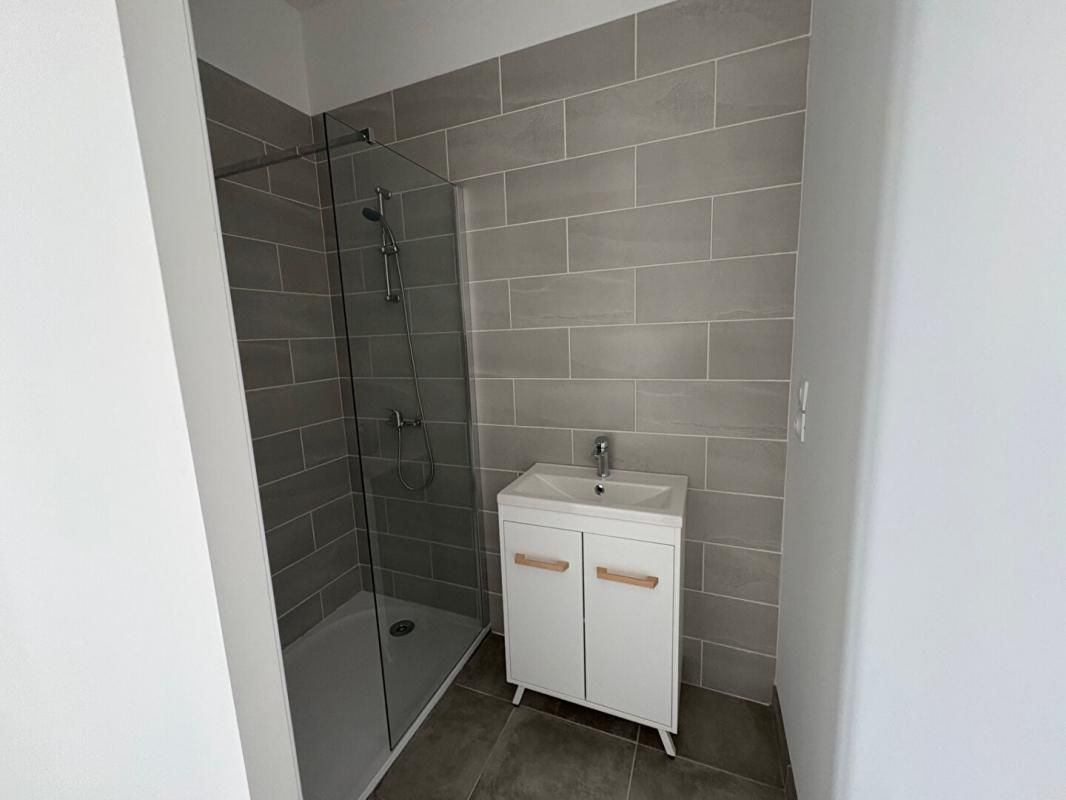 CHADENAC EXCLUSIVITE Location maison  4 chambres 109 m2 4