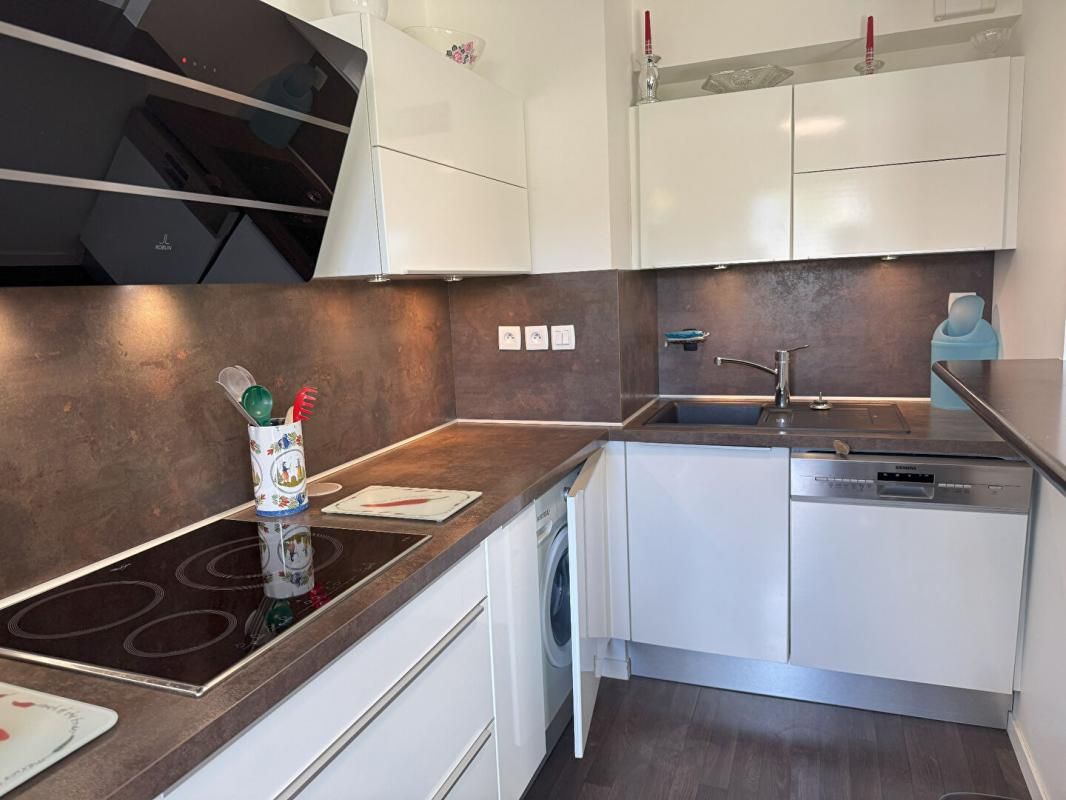 PLEUBIAN Un pied-à-terre pratique et meublé au coeur de Pleubian 3