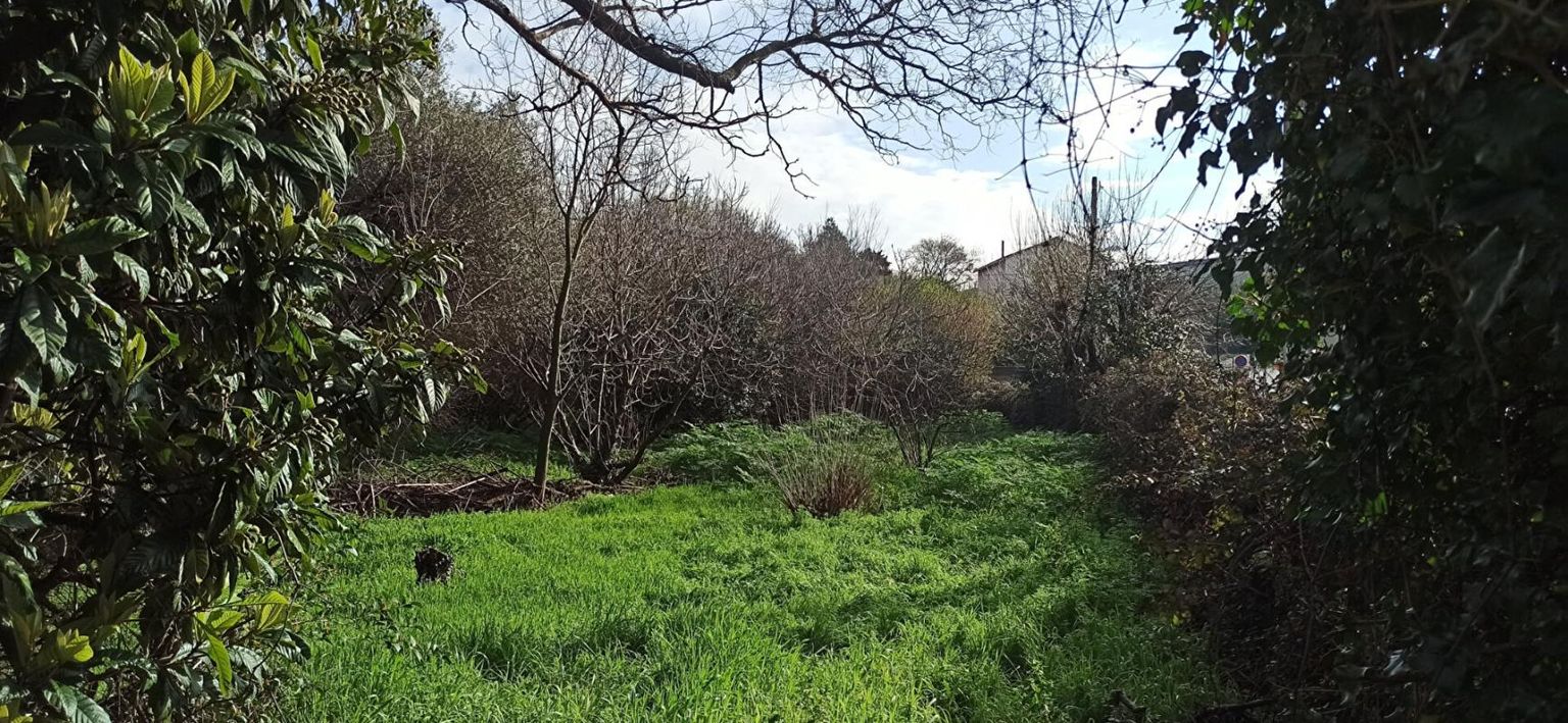 MARSEILLE-13E-ARRONDISSEMENT Terrain constructible de 1545 m 3