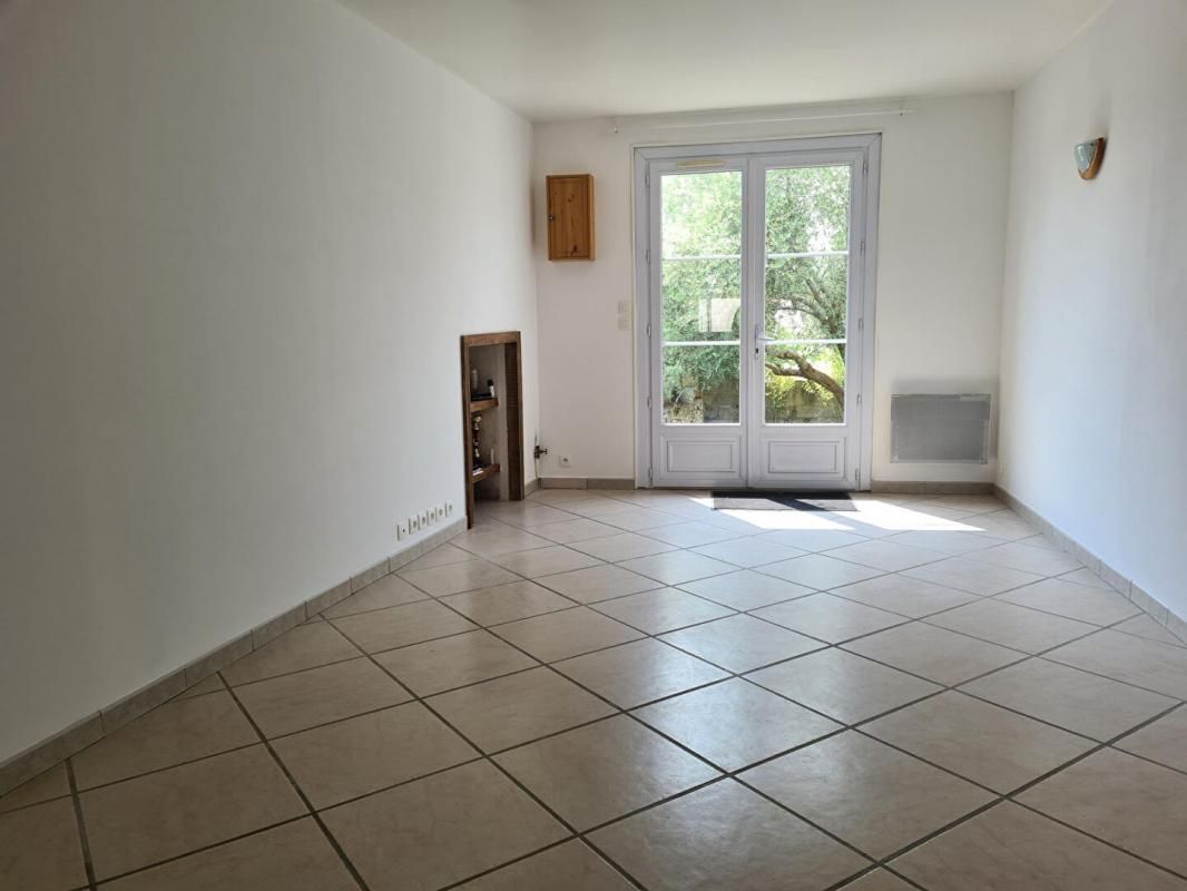SAINTES Maison de 130m², 3 chambres entre Saintes et St Jean d'Angély 4