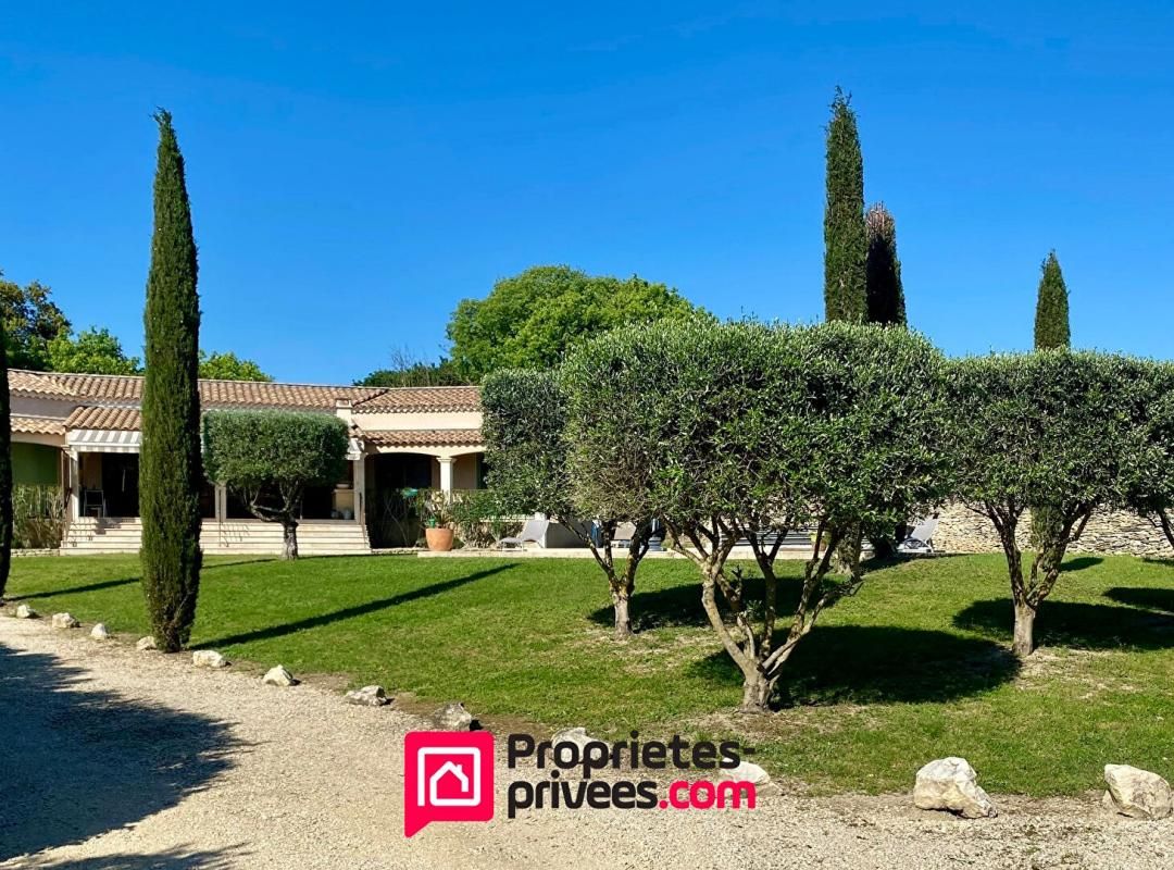 Uzès, Villa avec piscine