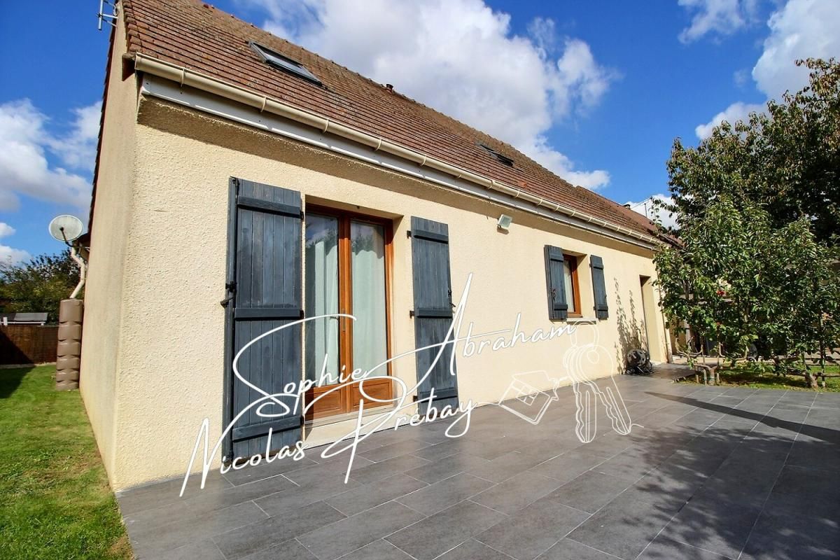 ANGERVILLE Maison individuelle avec garage et jardin clos 2