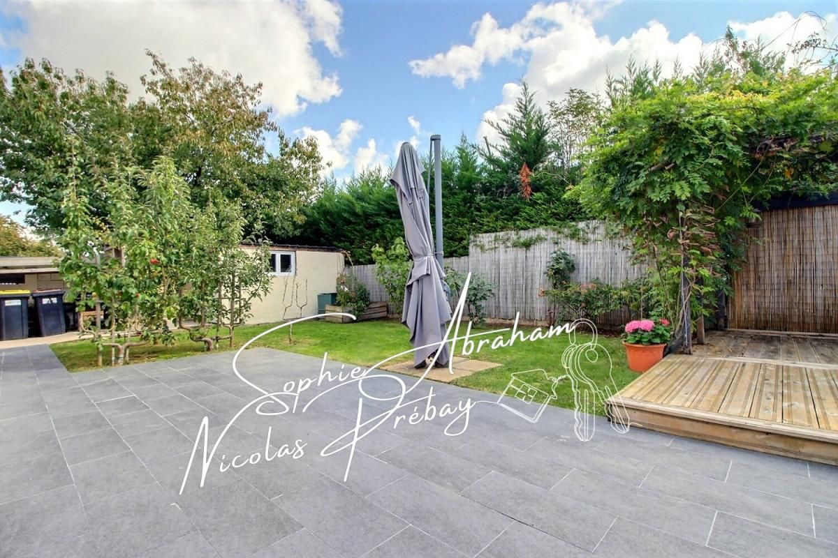 ANGERVILLE Maison individuelle avec garage et jardin clos 3