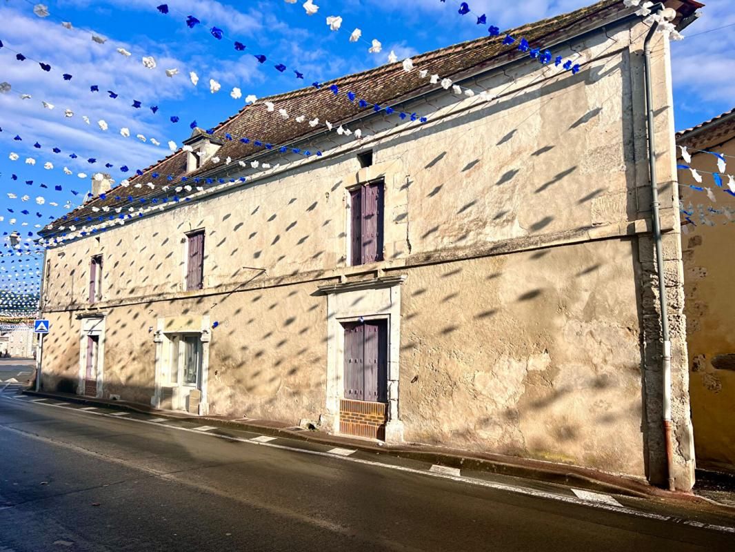 TOCANE-SAINT-APRE Maison avec fort potentiel Tocane St Apre 104 m2 1