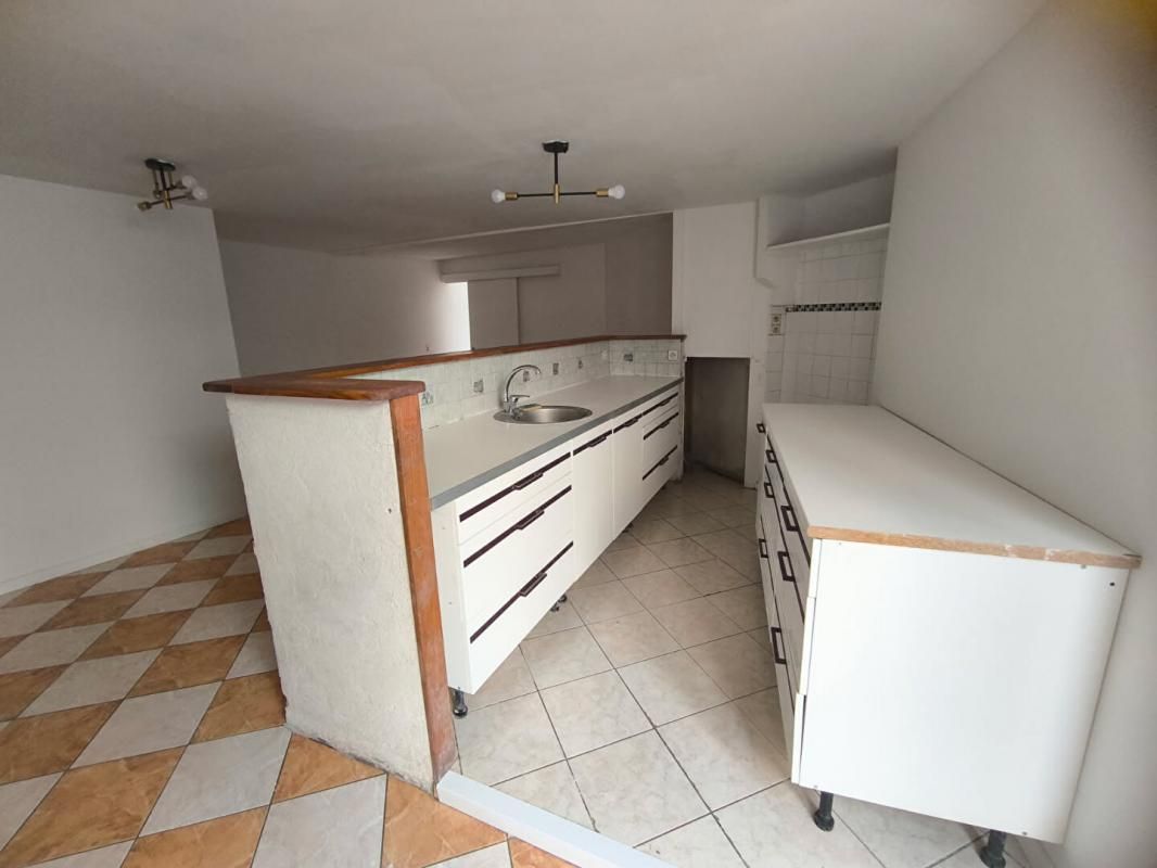 TOCANE-SAINT-APRE Maison avec fort potentiel Tocane St Apre 104 m2 4