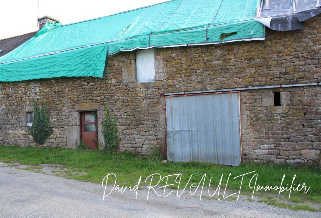 SULNIAC Maison Sulniac 1 pièce(s) 80 m2-Bâtisse en pierre à rénover ? 3 km de Sulniac 2