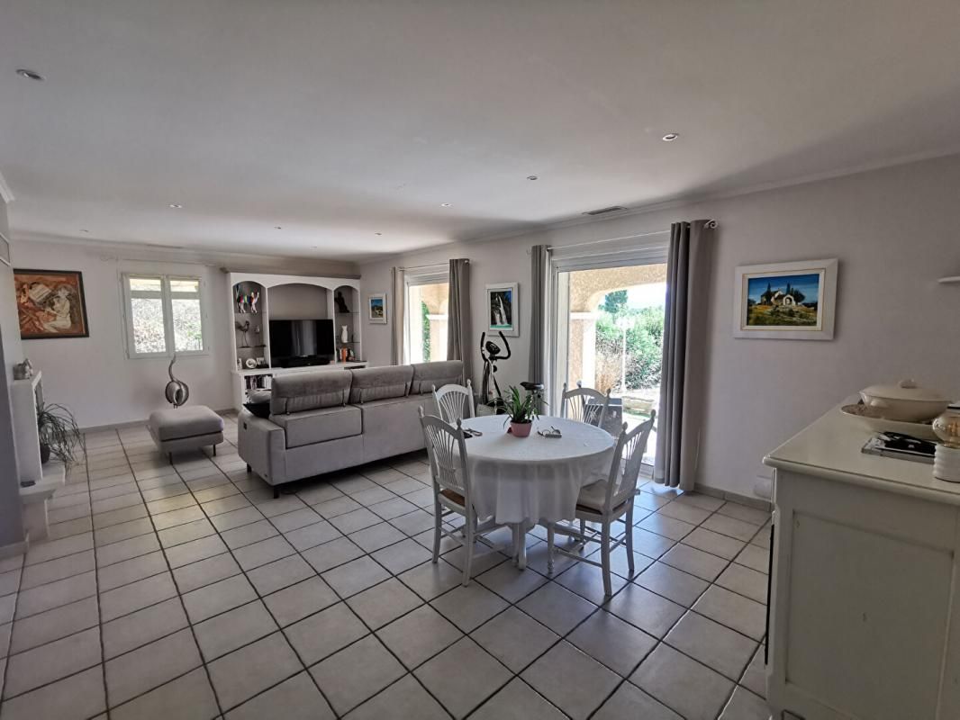 VIDAUBAN Maison Vidauban 4 pièce(s) 106 m2 2