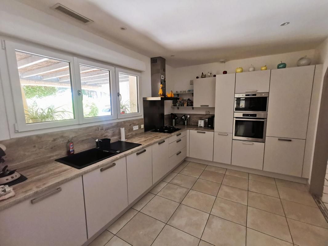 VIDAUBAN Maison Vidauban 4 pièce(s) 106 m2 3
