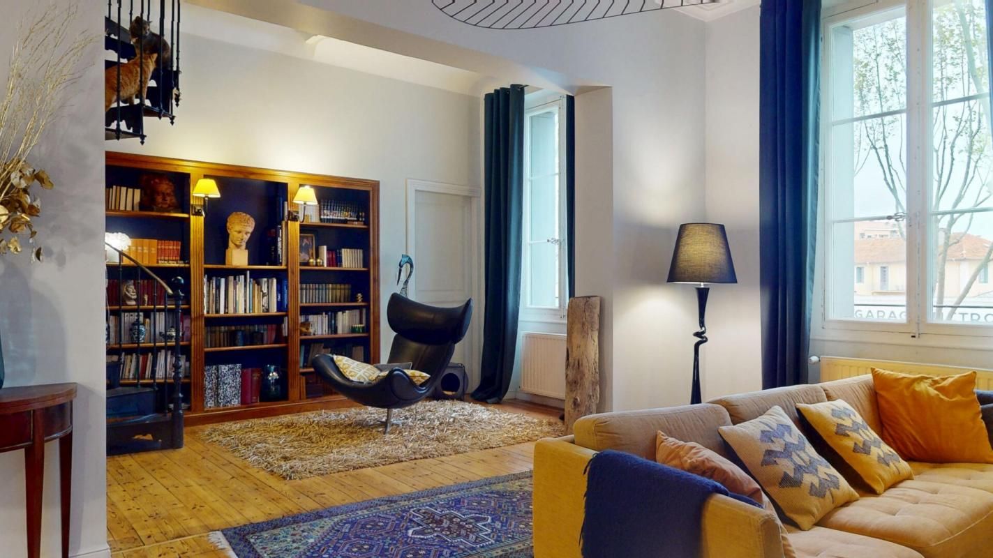 CARCASSONNE Duplex de caractère au coeur de Carcassonne -  272 m² - 4 chambres - Terrasses 4