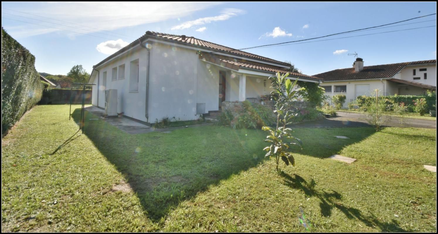 NAVARRENX Maison de plain-pied rénovée ? 98 m² habitables ? Environnement calme 3