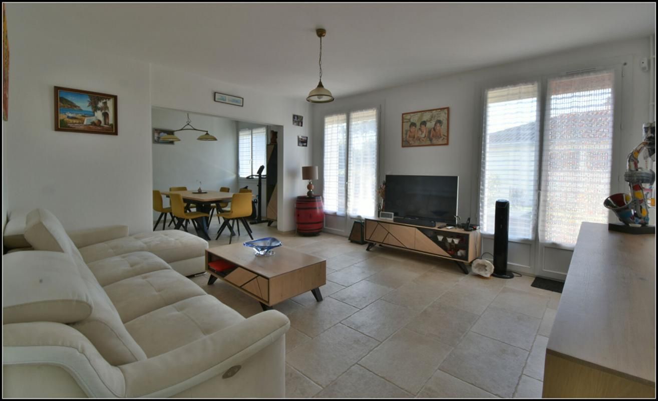 NAVARRENX Maison de plain-pied rénovée ? 98 m² habitables ? Environnement calme 4