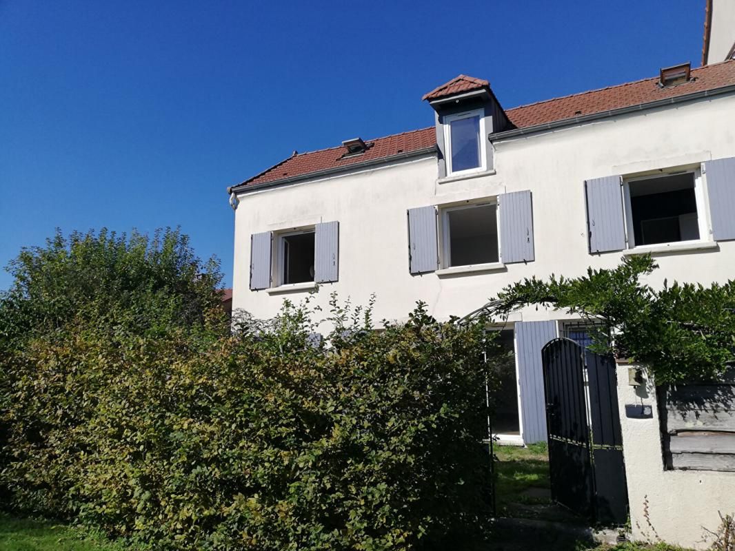 CERNAY-LA-VILLE Maison Auffargis 6 pièces 130 m2 2