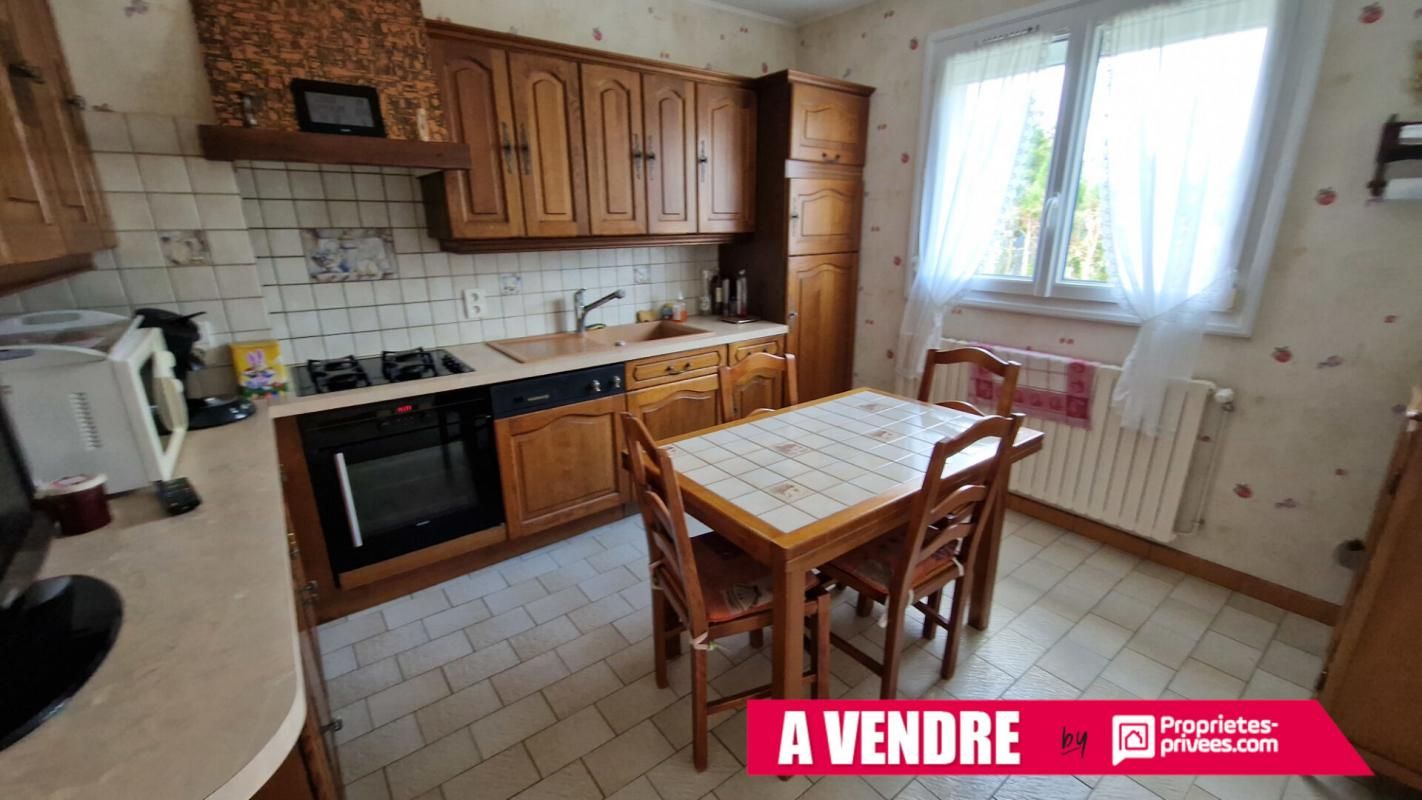 LES VENTES Maison 4 pièces 88 m² LES VENTES 3