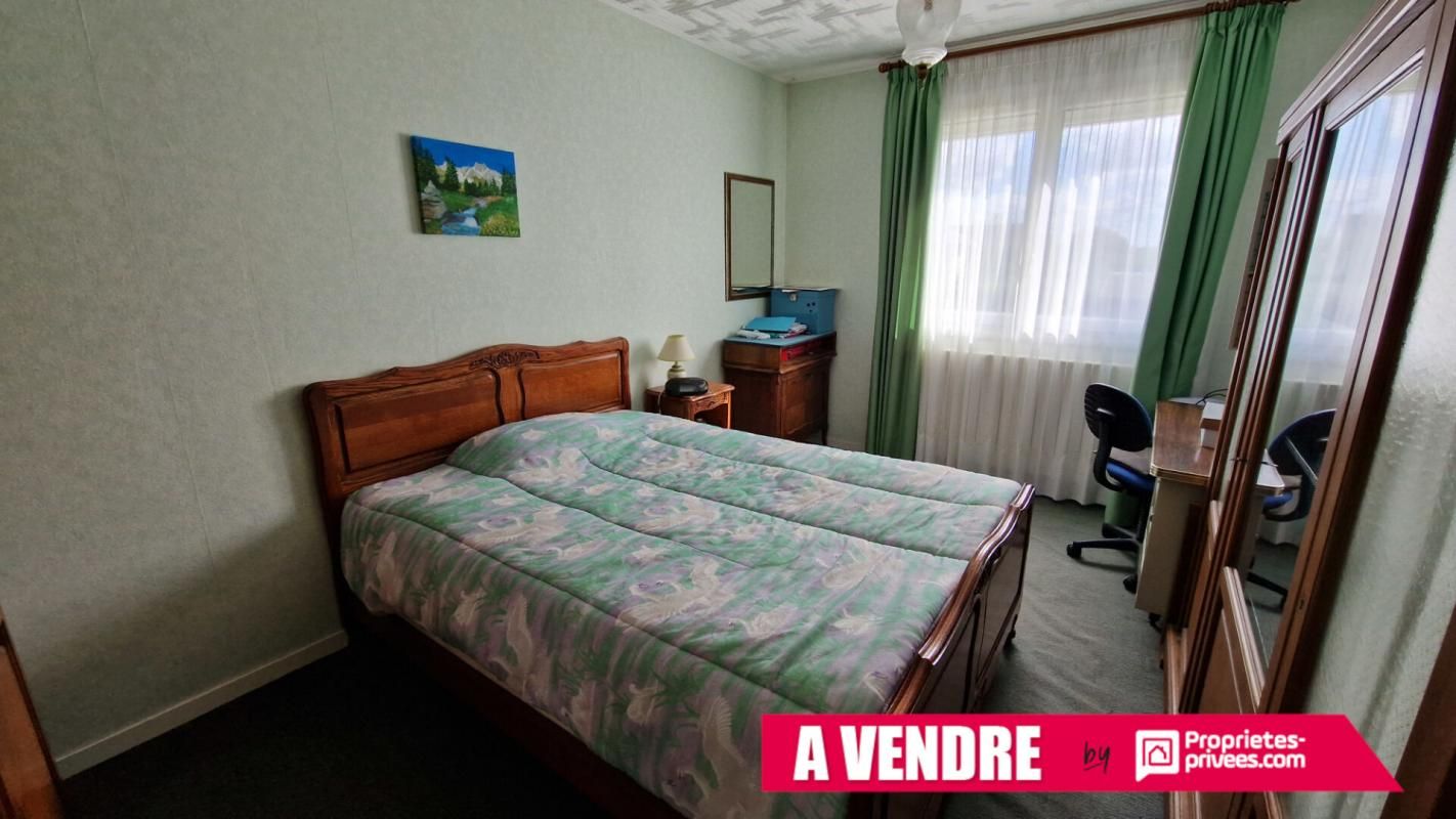 LES VENTES Maison 4 pièces 88 m² LES VENTES 4