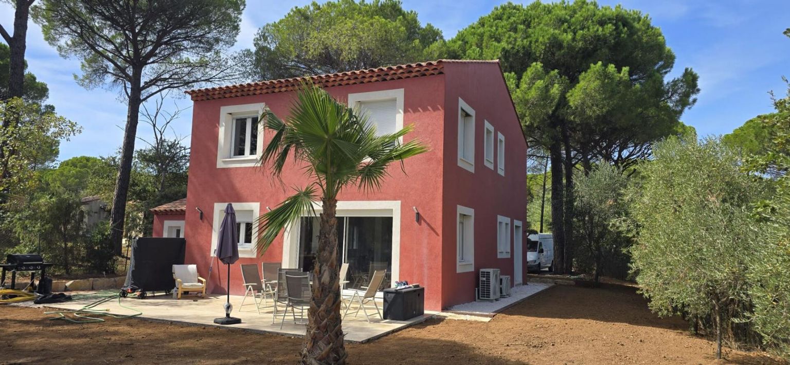 Maison contemporaine à Vidauban 5ch garage terrasse