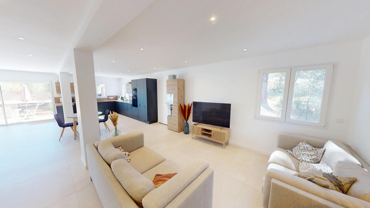 VIDAUBAN Maison contemporaine à Vidauban 5ch garage terrasse 2