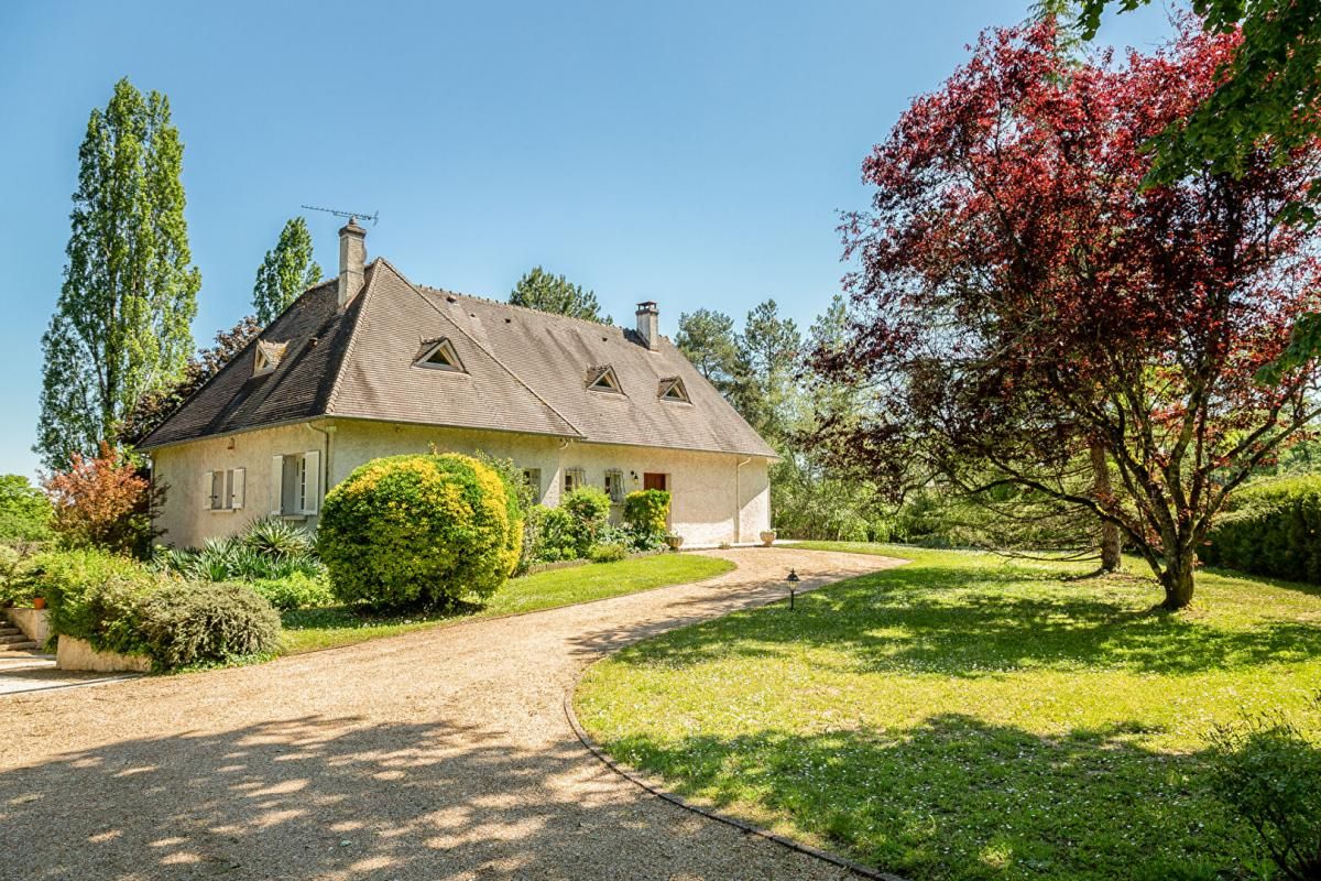 BLOIS LIEUX UNIQUES ® - PROPRIÉTÉS PRIVÉES - PROPOSE SUPERBE PROPRIETE DE 1980 SUR 4000 M² DE TERRAIN ENTIEREMENT CLOS - GROUETS 2