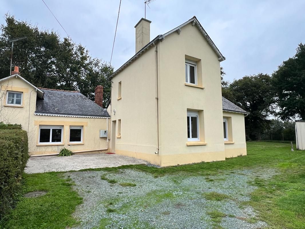 PLESSE Maison de bourg - 3 chambres 1