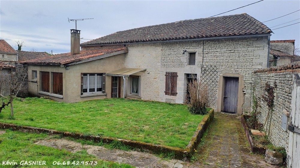 BRIE BRIE (16590) : Maison de 87m2 avec jardin et combles aménageables 1