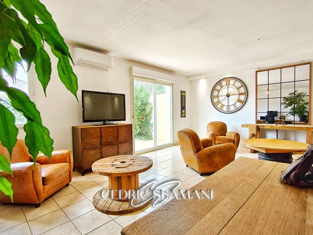 VILLEMOUSTAUSSOU MAISON R+1 80M2, CUISINE, SALON, 2 CHAMBRES, SALLE D'EAU, 1 WC, JARDIN, GARAGE 4