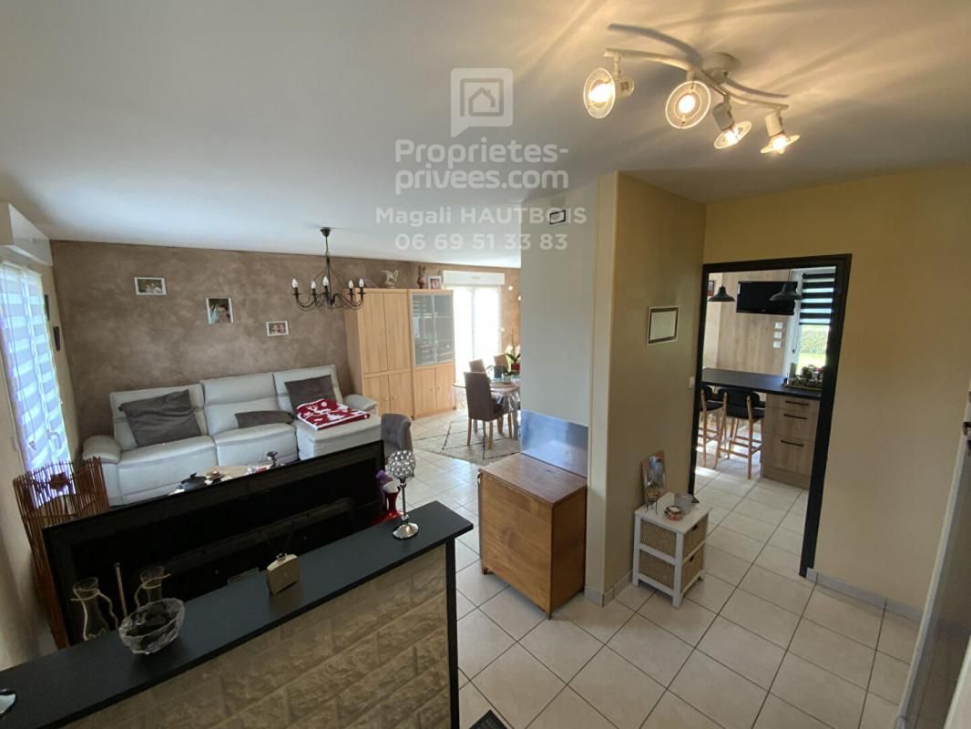 BRECEY Maison Le Petit Celland 6 pièce(s) 116 m2 2