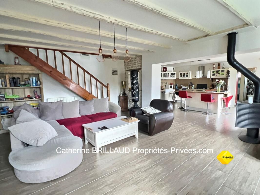 AIGREFEUILLE-D'AUNIS Maison Aigrefeuille D Aunis 6 pièce(s) 209 m2 4