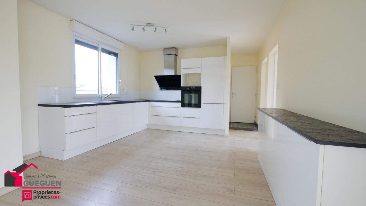 LABEGE Labège -  Appartement-villa rénové avec goût, lumineux, avec véranda, balcon filant, garage et stationnements 1
