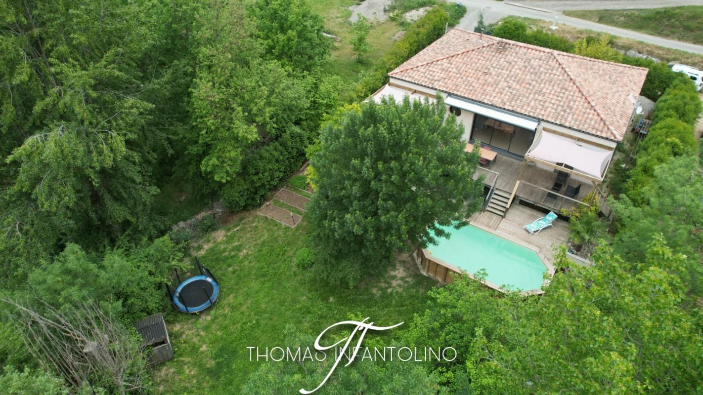 VERZEILLE EN EXCLUSIVITE - PLAIN PIED - 3 CHAMBRES - SOUS SOL - PISCINE 1