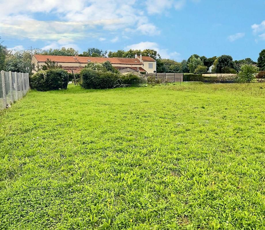 AIGREFEUILLE-D'AUNIS Terrain Aigrefeuille D Aunis 450 m2 environ 3