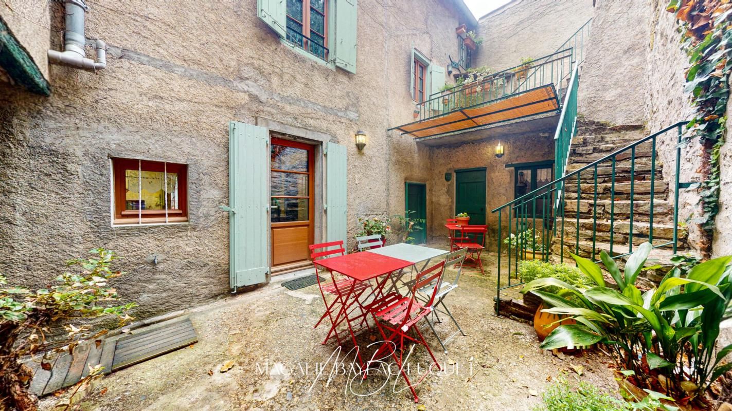 CABRESPINE - GRANDE MAISON DE CARACTERE - 216m2 - GARAGE - COUR
