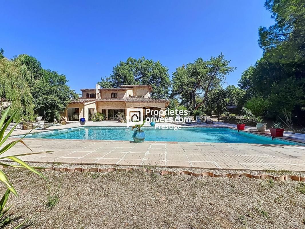 CALLIAN A vendre Callian Maison d'architecte avec piscine 1