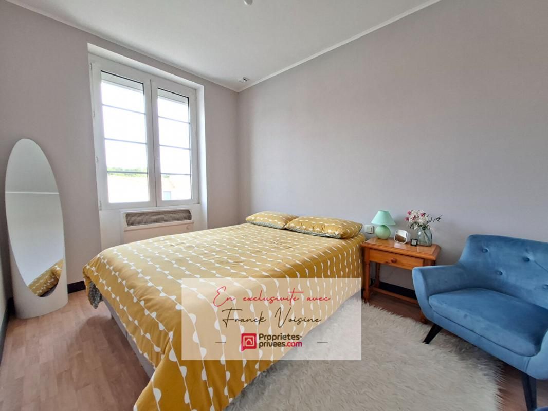 LES HERBIERS A VENDRE en EXCLUSIVITE aux Herbiers - Maison de 78 m2 sur sous-sol avec 1 chambre et 1 bureau sur un terrain de 398 m2 env 2
