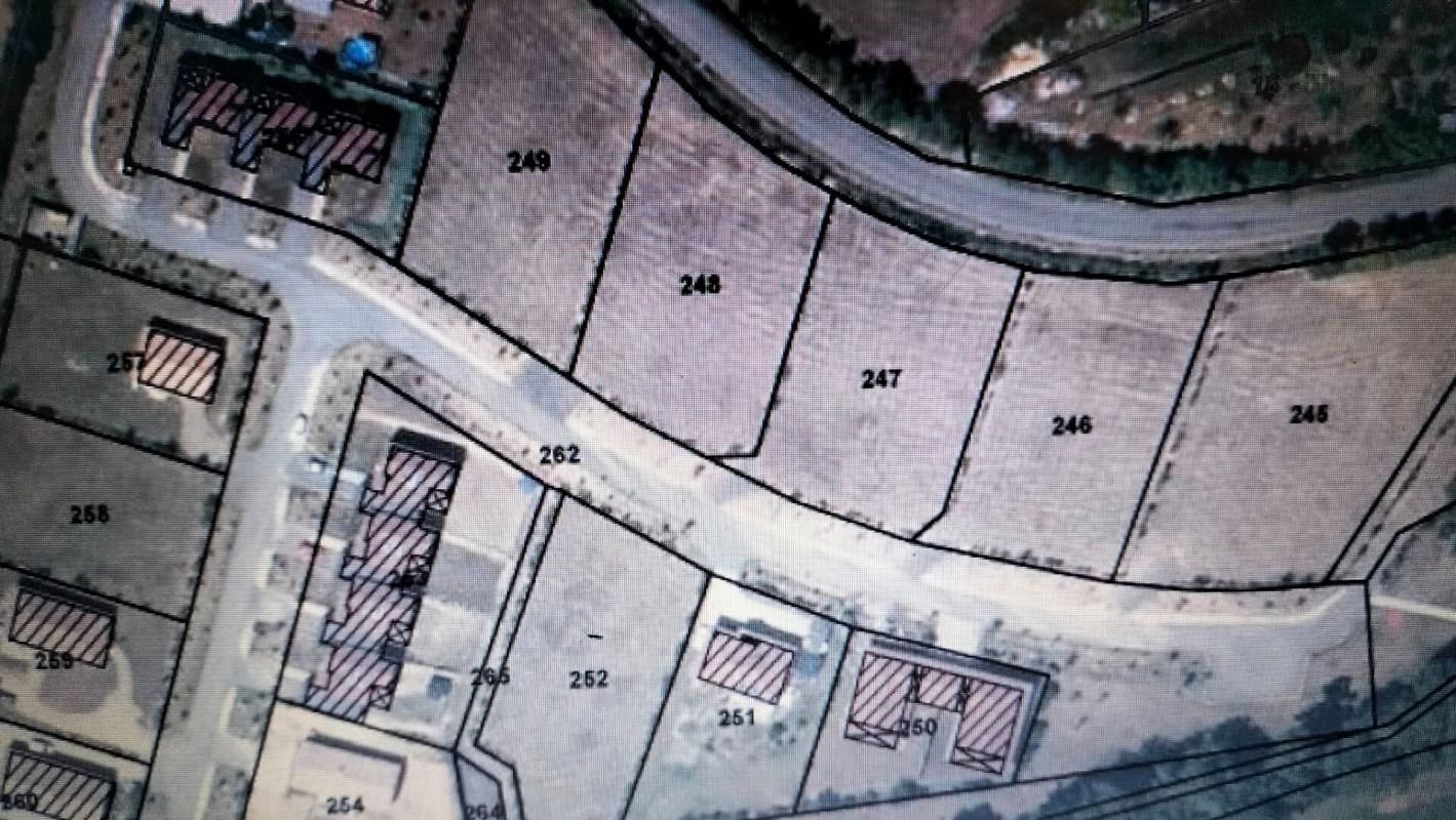 CERAN Terrain constructible Ceran(32500)2524m² 3