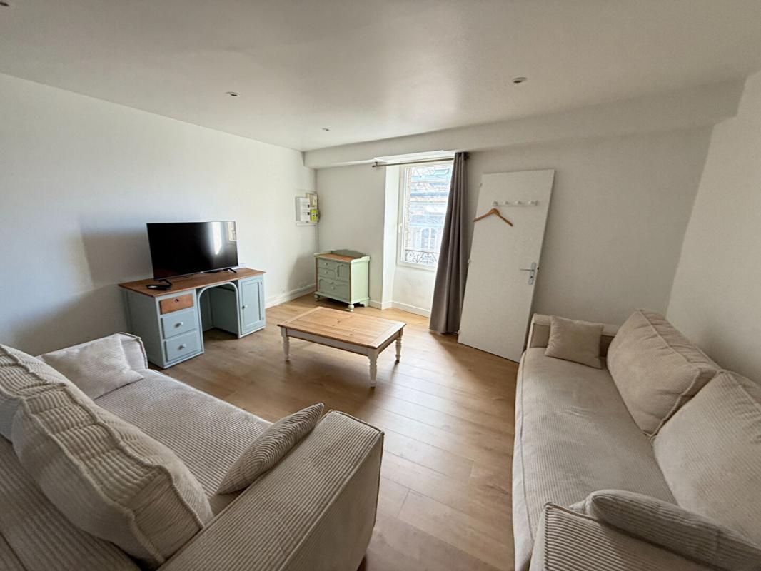VANNES APPARTEMENT T3 EN DUPLEX de 70 M² (87,12 M² au sol), entièrement rénové. Quartier Saint-Patern VANNES 4