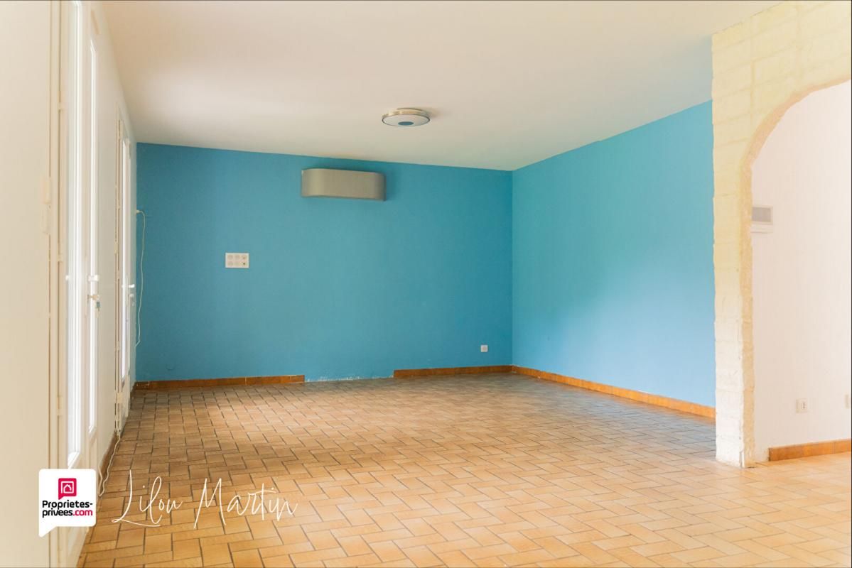 LA LANDE-DE-FRONSAC Maison et chalet - 146m2 - 6 pièces 3