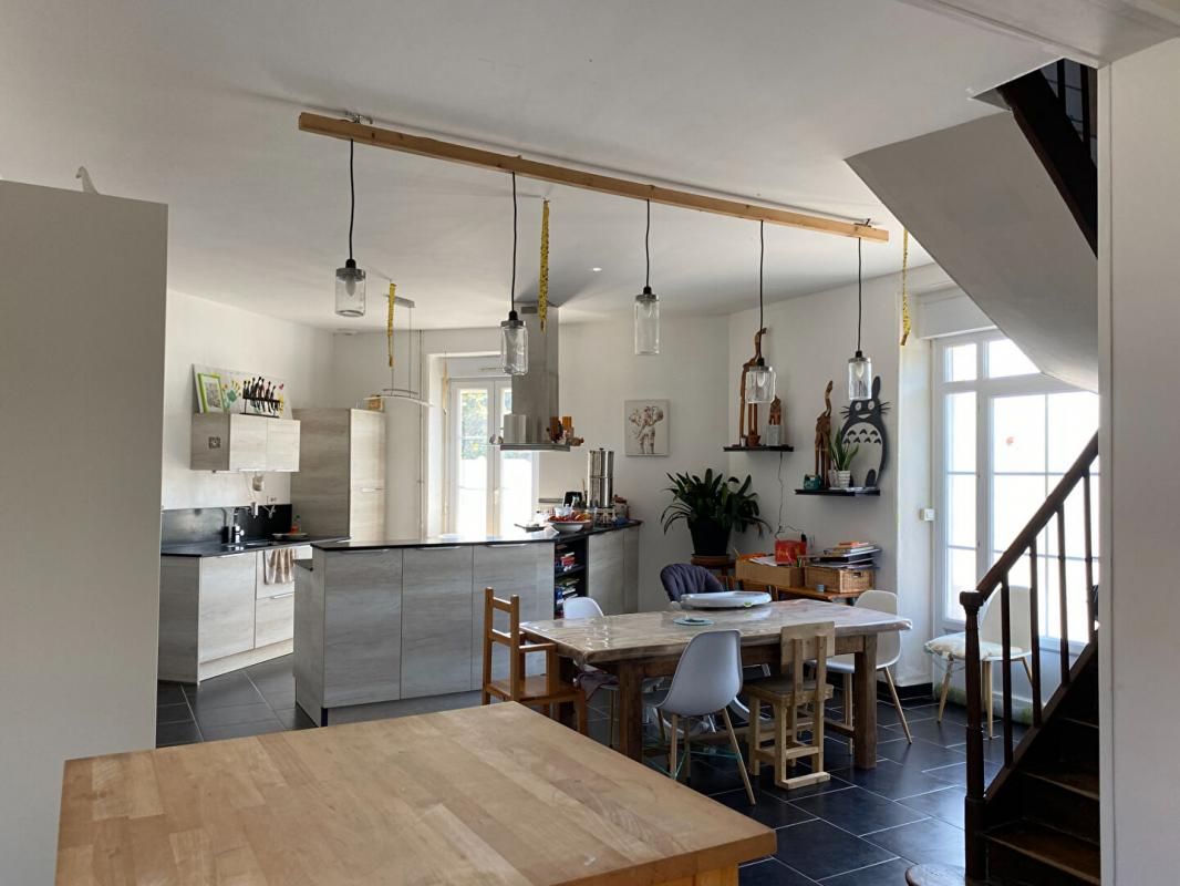 BOUERE Maison Bouere 6 pièce(s) 239 m2 avec logement annexe 3