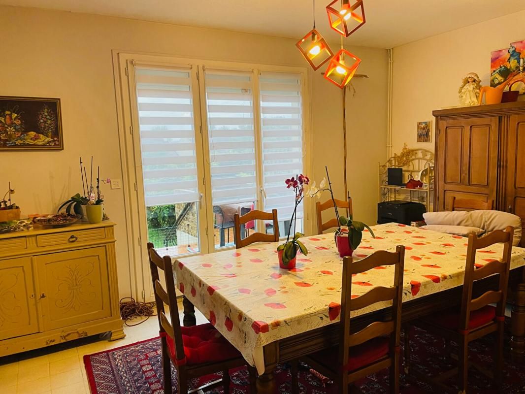 MAINTENON Maison Maintenon 6 pièce(s) 130 m2 avec sous-sol total, jardin, à 5 min a pied de la gare 2