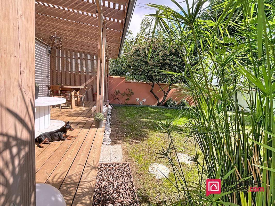LA ROCHELLE La Rochelle - Quartier Saint Eloi - Maison 8 pièce(s) 174 m2 - 5 chambres - Parcelle de 355m2 2