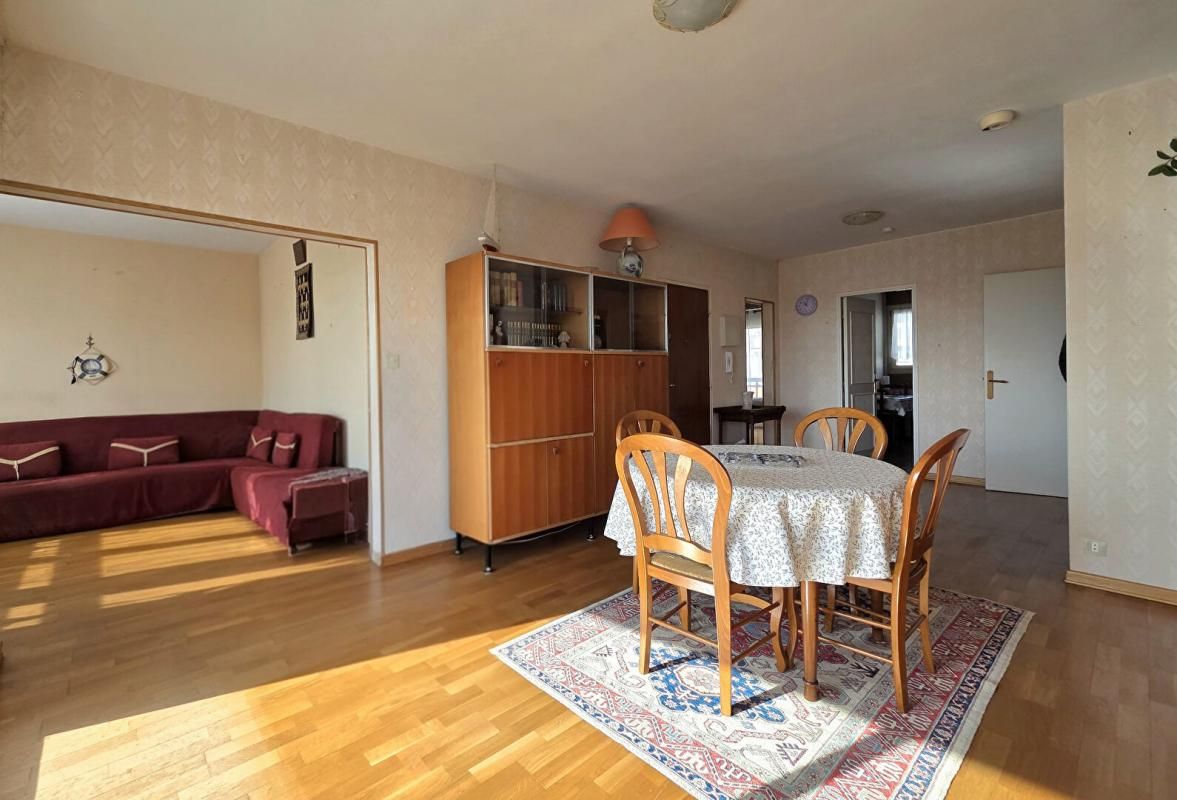 ANGERS Appartement  5 pièce(s) 3
