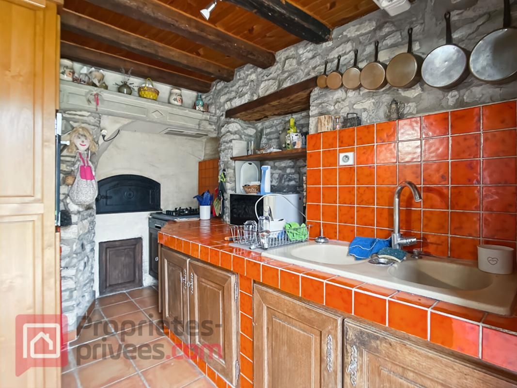 NITRY Maison Nitry 9 pièce(s) 353 m2 4