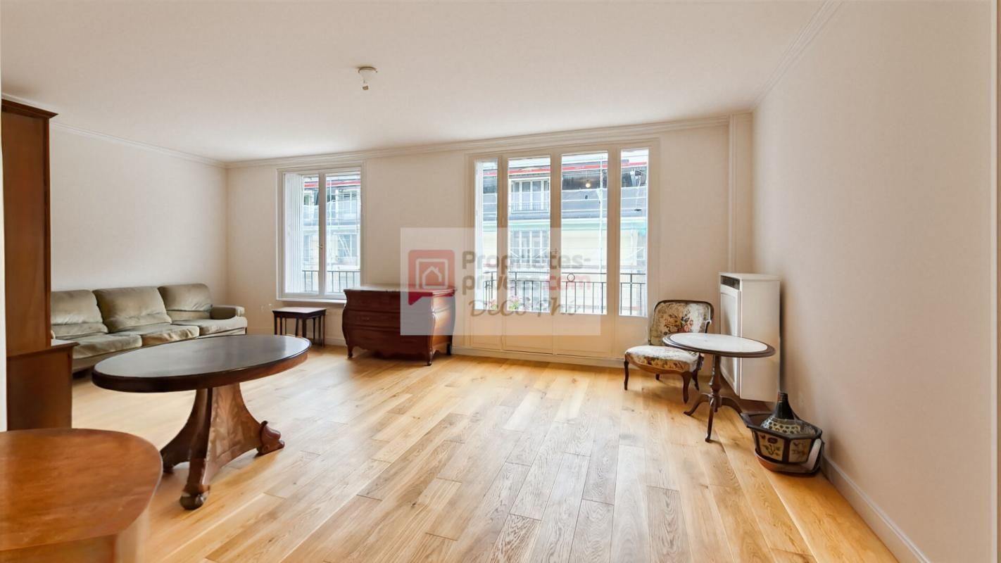 VERSAILLES Excellent état  4 pièces  traversant  2 balcons  97 m2  Versailles 2
