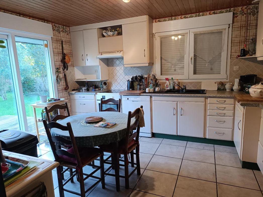 PLONEVEZ-DU-FAOU 29530 Plonévez du Faou maison 4 chambres dont 1 de plain pied, sous sol 1500 m² de terrain 2