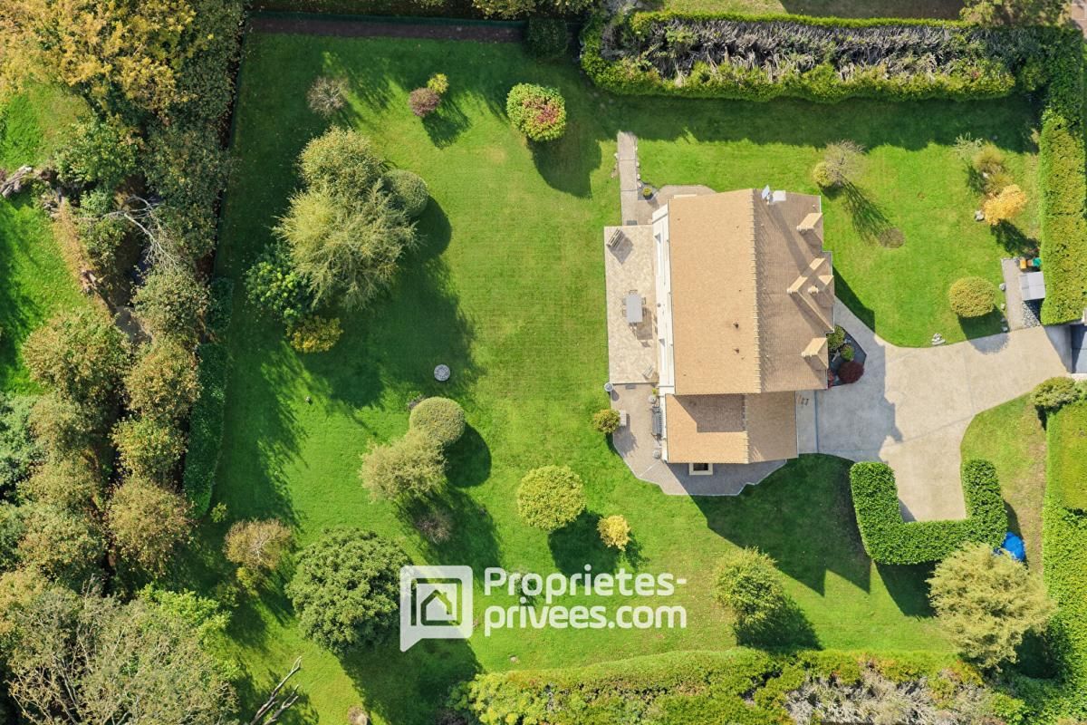 ROINVILLE MAISON EN PARFAIT ÉTAT ET SON JARDIN VERDOYANT 2