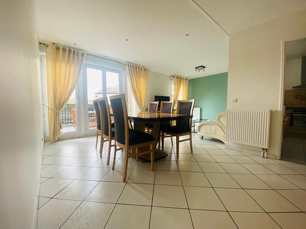 SAINT-OUEN-L'AUMONE BIEN RARE : Duplex lumineux comme une maison, sans les contraintes ! 1