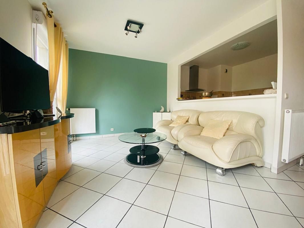 SAINT-OUEN-L'AUMONE BIEN RARE : Duplex lumineux comme une maison, sans les contraintes ! 2